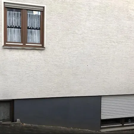 Einliegerwohnung *